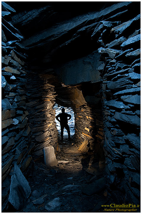 miniera, grotte, Esplorando vecchie miniere abbandonate, Val Graveglia, mines, caves, grotta, mine, cave goccia, drop, macro, close-up